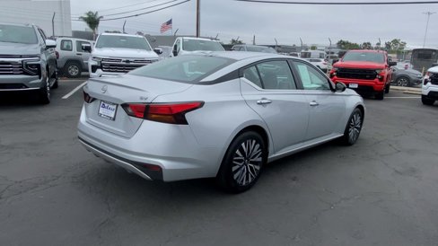 Used 2024 Nissan Altima 2.5 SV image 9