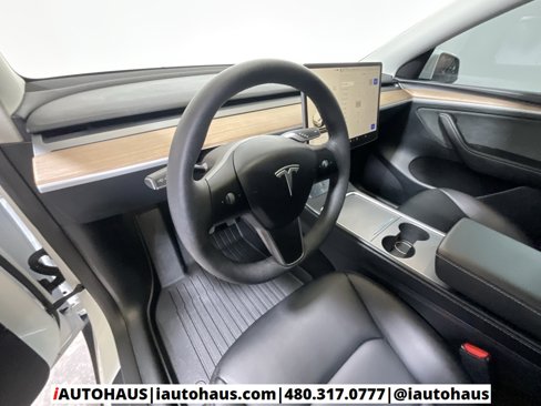 Used 2024 Tesla Model Y Long Range image 15
