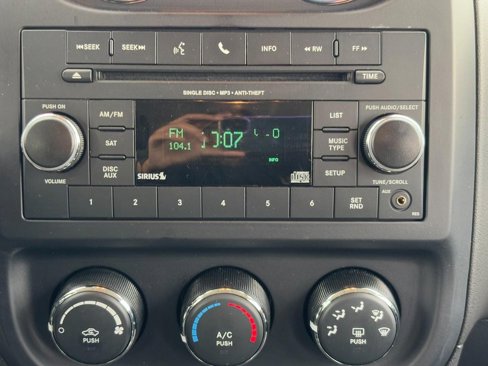 Used 2016 Jeep Patriot Sport w/ Power Value Group image 16