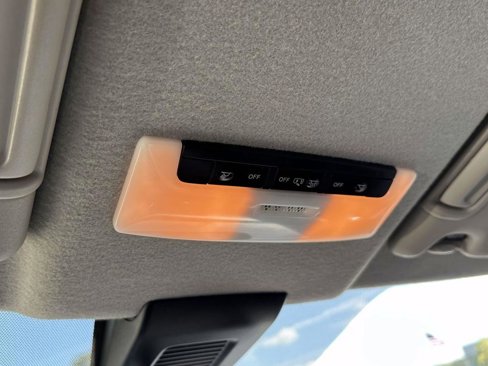 Certified 2022 Nissan Kicks SV image 27