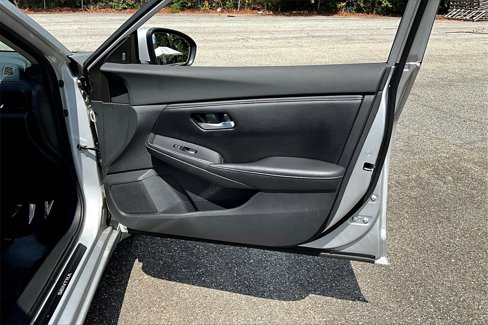 Used 2021 Nissan Sentra SV w/ Trunk Package image 26
