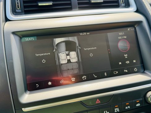 Used 2019 Jaguar E-PACE image 21