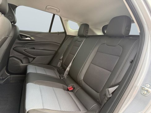 New 2025 Chevrolet Trax LT w/ Driver Confidence Package image 13