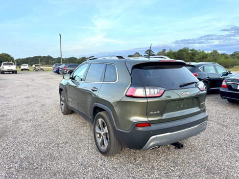 Used 2019 Jeep Cherokee Limited image 12