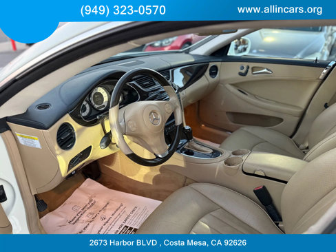 Used 2009 Mercedes-Benz CLS 550 image 7