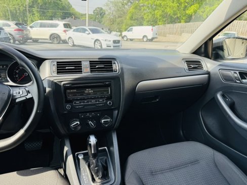 Used 2015 Volkswagen Jetta SE image 7