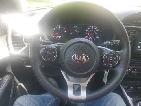 Used 2021 Kia Soul LX image 28