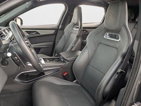 Used 2024 Jaguar F-PACE R-Dynamic S image 17