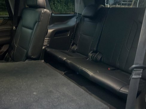 Used 2018 Chevrolet Tahoe LS w/ All-Season Package image 15