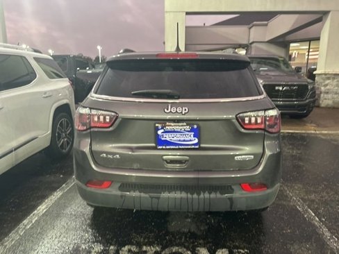 Used 2022 Jeep Compass Latitude image 5