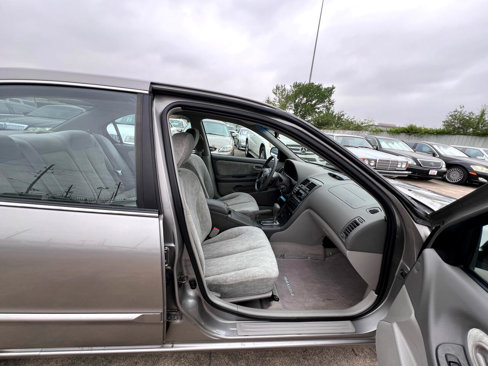 Used 2000 Nissan Maxima SE image 31