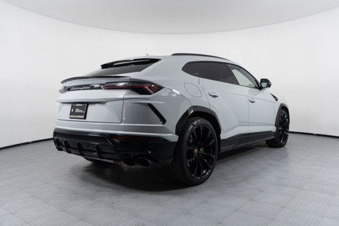 Used 2022 Lamborghini Urus image 5