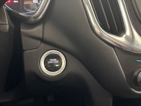 Used 2019 Chevrolet Equinox LT image 40