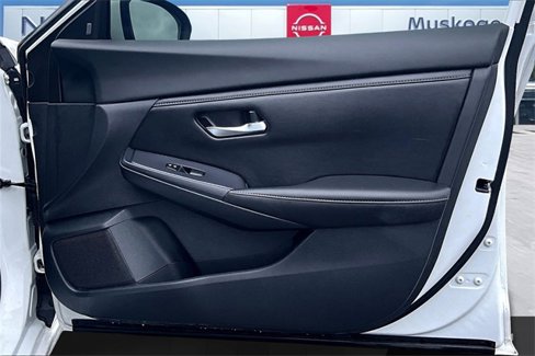 Used 2023 Nissan Sentra SV image 25