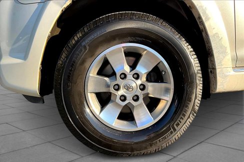 Used 2012 Toyota 4Runner SR5 image 9