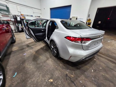 Used 2022 Toyota Corolla SE image 19