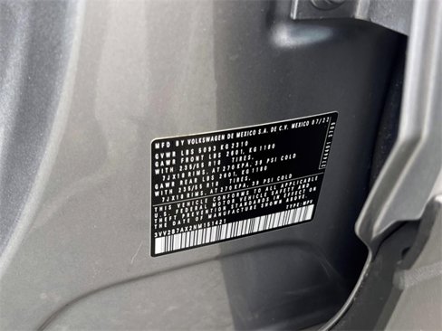 Used 2022 Volkswagen Tiguan SE image 19