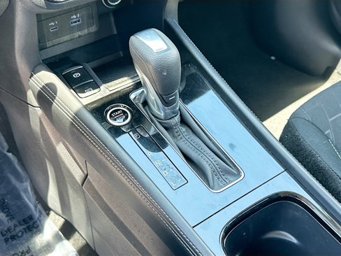 Certified 2024 Nissan Kicks SV image 15
