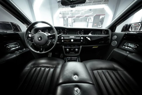 Used 2007 Rolls-Royce Phantom Sedan image 16