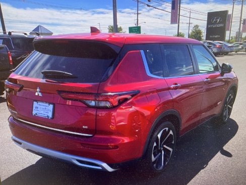 Used 2022 Mitsubishi Outlander SE image 8