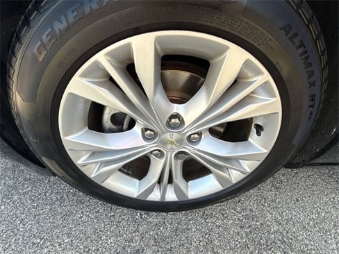 Used 2015 Chevrolet Impala LT w/ Convenience Package image 29
