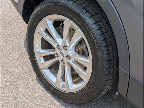 Used 2019 Ford Explorer Limited w/ Ford Safe & Smart Package image 21