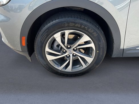 Used 2023 Buick Envision Essence image 15