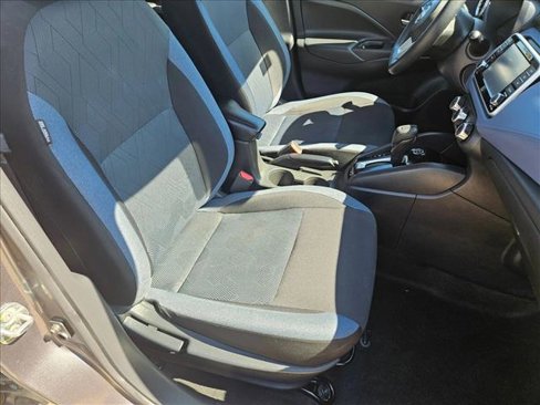 Used 2023 Nissan Versa SV image 20