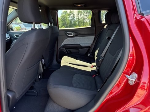 New 2025 Jeep Compass Sport image 10