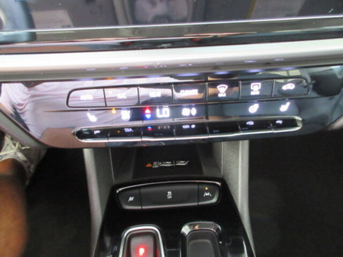 Used 2023 Chevrolet Bolt LT w/ Infotainment Package image 30