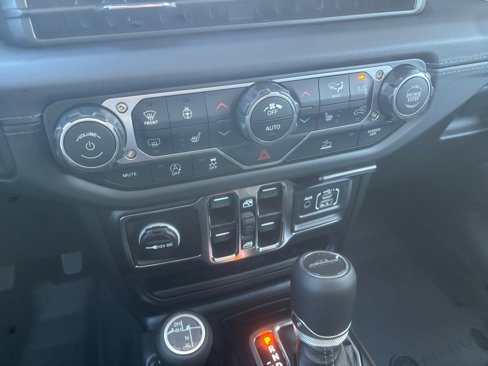 New 2025 Jeep Gladiator Sport image 27