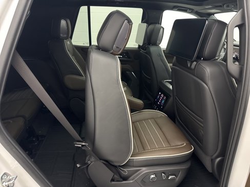 New 2025 GMC Yukon Denali Ultimate image 90