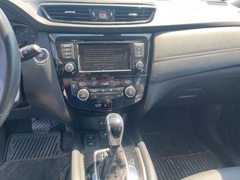 Used 2020 Nissan Rogue SL image 13