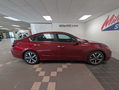 Used 2017 Nissan Altima 2.5 SR image 11