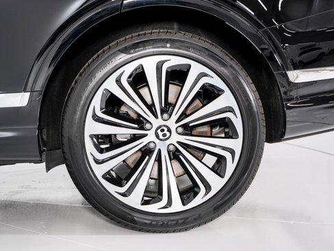 New 2025 Bentley Bentayga image 42
