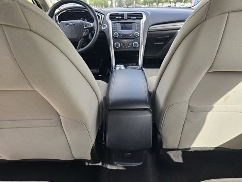 Used 2017 Ford Fusion S image 13
