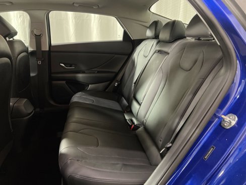 Used 2021 Hyundai Elantra Limited w/ Cargo Package image 21