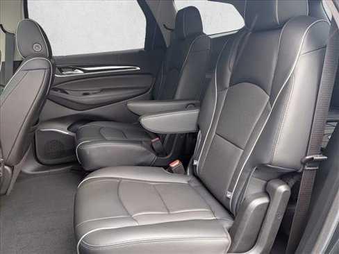Used 2020 Buick Enclave Avenir w/ Avenir Technology Package image 18