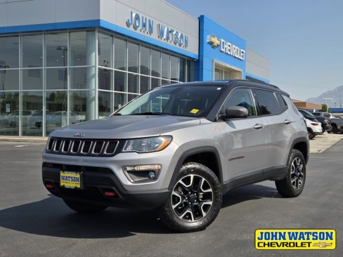 Used 2019 Jeep Compass Trailhawk image 1
