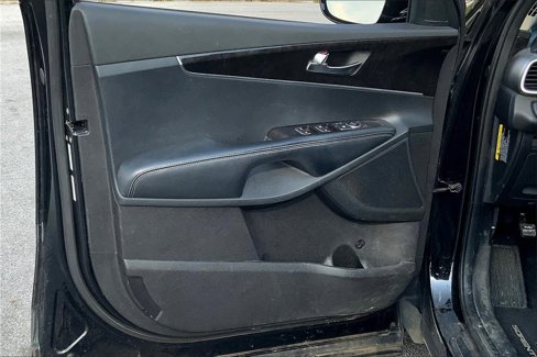 Used 2016 Kia Sorento LX image 24