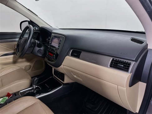 Used 2019 Mitsubishi Outlander SEL image 28