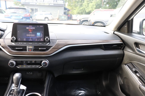 Used 2023 Nissan Altima 2.5 SV image 18