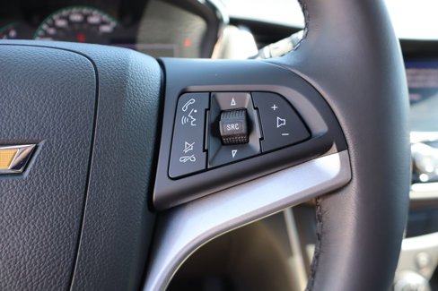 Used 2020 Chevrolet Trax LT w/ LT Convenience Package image 13