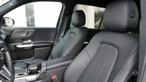 Used 2020 Mercedes-Benz GLB 250 4MATIC image 30