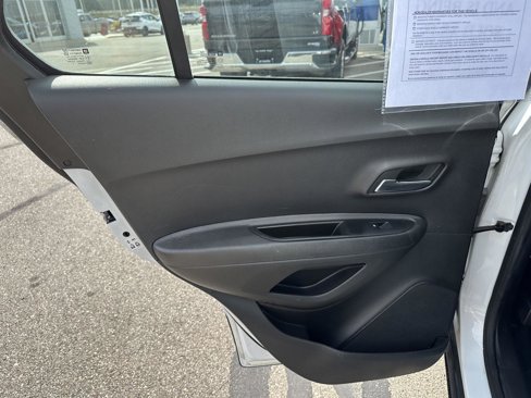 Used 2018 Chevrolet Trax LS image 14