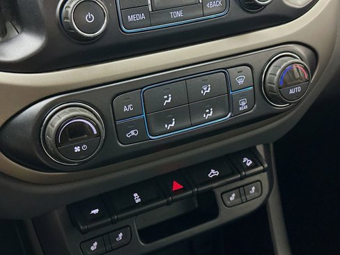 Used 2017 Chevrolet Colorado Z71 w/ LPO, Gearon Divider Package image 21
