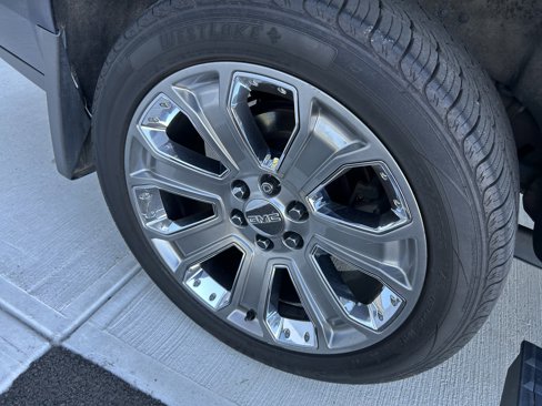 Used 2017 GMC Yukon XL Denali w/ Open Road Package image 31