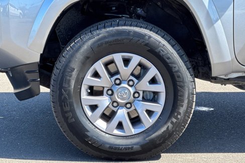 Used 2017 Toyota Tacoma SR5 w/ Tow Package image 27