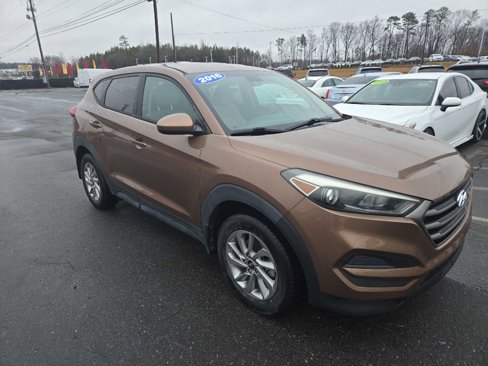 Used 2016 Hyundai Tucson SE image 2