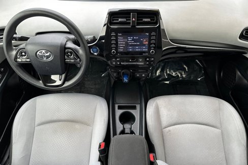 Certified 2022 Toyota Prius LE image 17